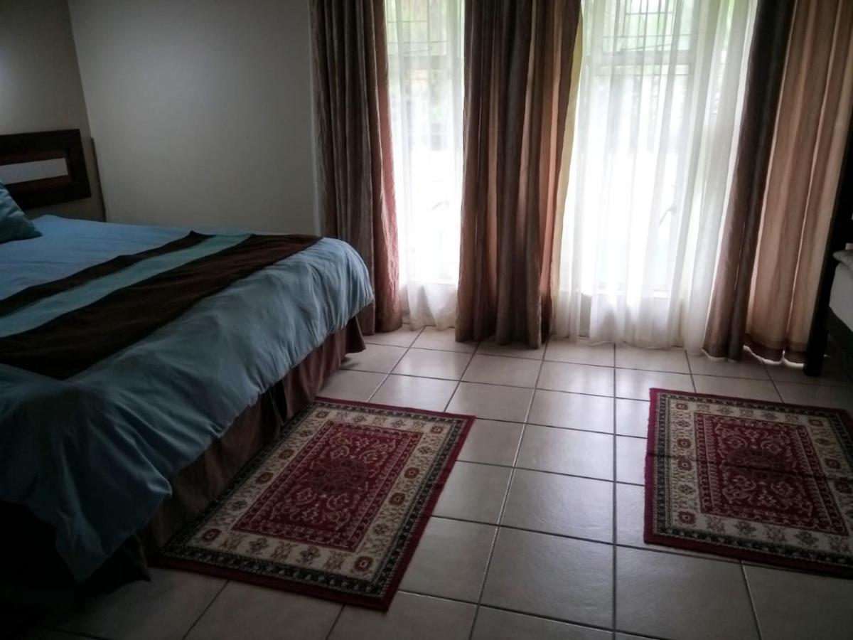 Rustenburg Guesthouse Eksteriør bilde