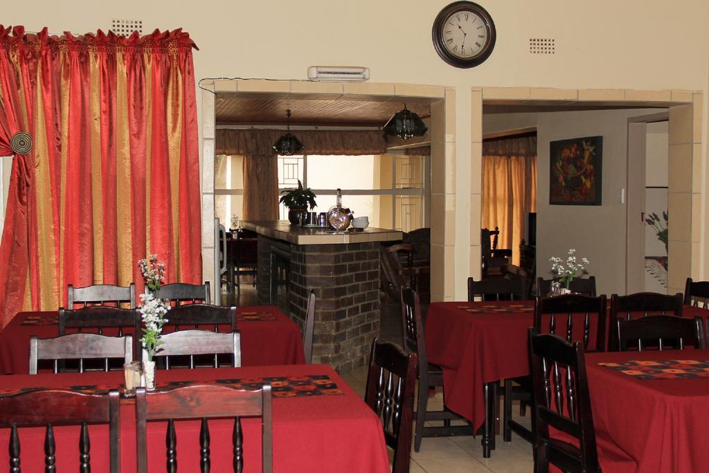 Rustenburg Guesthouse Eksteriør bilde